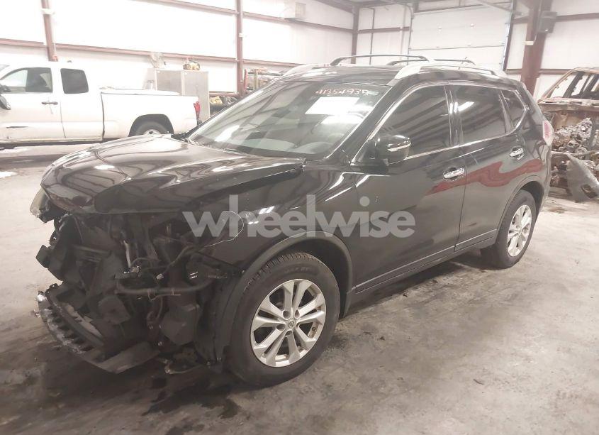 Photo 2 of 2014 Nissan Rogue SV (VIN 5N1AT2MT1EC792950)