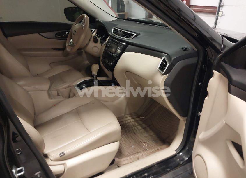 Photo 5 of 2014 Nissan Rogue SV (VIN 5N1AT2MT1EC792950)