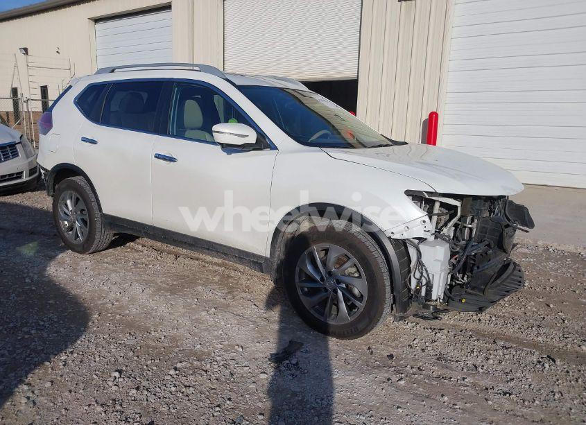 2015 Nissan Rogue SL (VIN 5N1AT2MT1FC796689) main photo