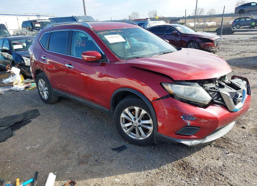 2015 Nissan Rogue SV (VIN 5N1AT2MT1FC799916) main photo