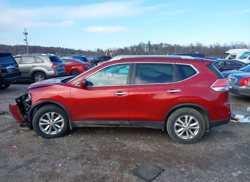 Photo 14 of 2015 Nissan Rogue SV (VIN 5N1AT2MT1FC799916)