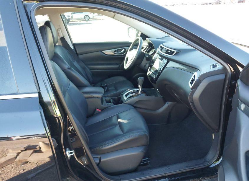 Photo 5 of 2015 Nissan Rogue SL (VIN 5N1AT2MT1FC866319)