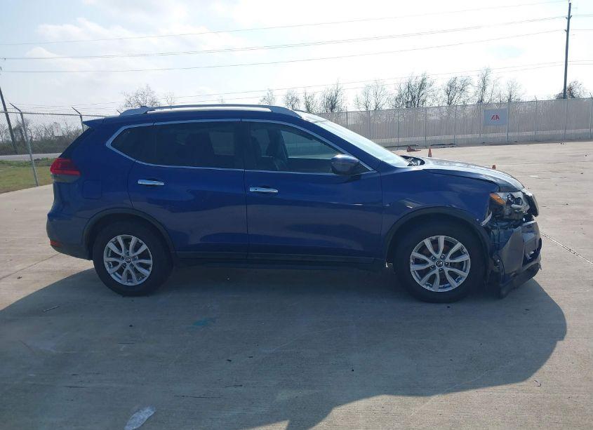 Photo 13 of 2017 Nissan Rogue SV (VIN 5N1AT2MT1HC746913)