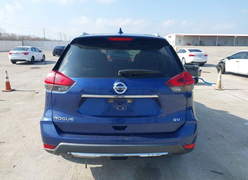 Photo 16 of 2017 Nissan Rogue SV (VIN 5N1AT2MT1HC746913)