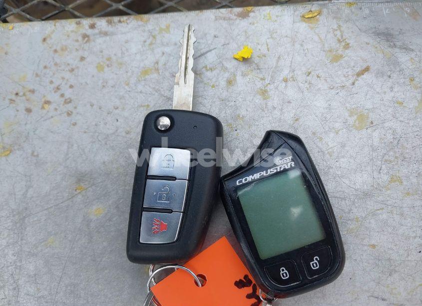 Photo 11 of 2017 Nissan Rogue S (VIN 5N1AT2MT1HC861625)