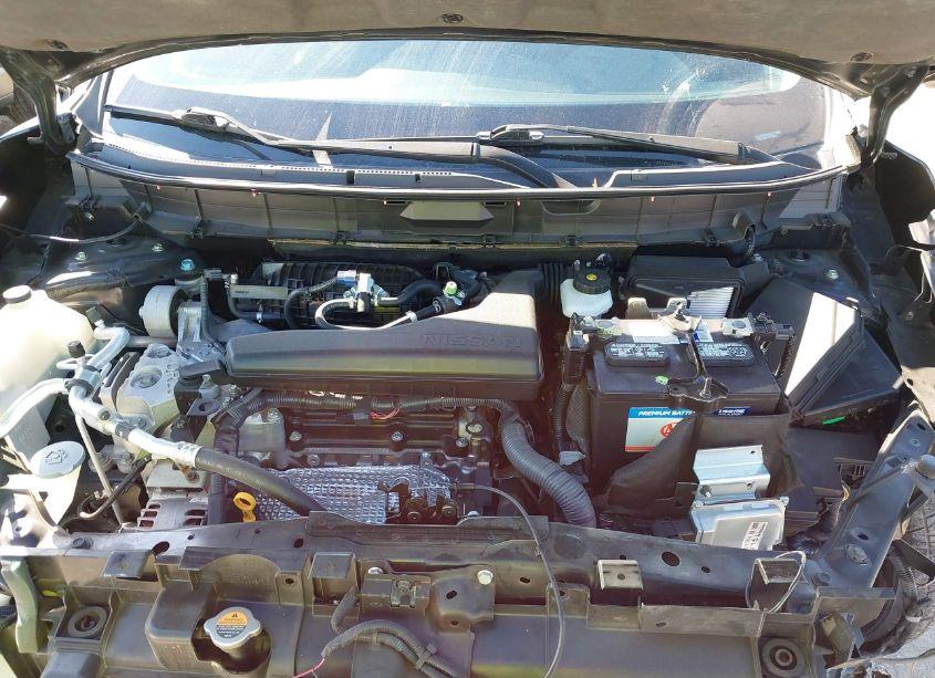 Photo 10 of 2018 Nissan Rogue S (VIN 5N1AT2MT1JC709026)