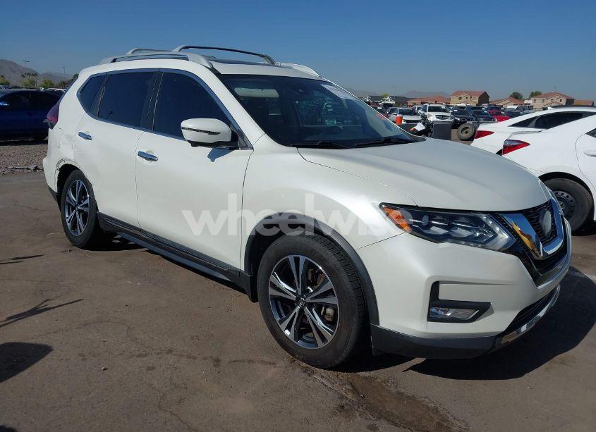 2018 Nissan Rogue SL (VIN 5N1AT2MT1JC710273) main photo