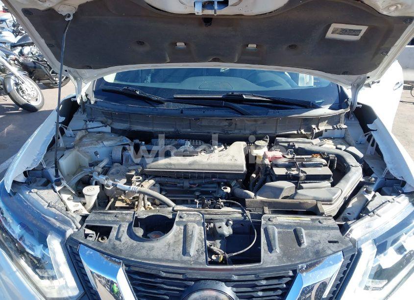 Photo 10 of 2018 Nissan Rogue SL (VIN 5N1AT2MT1JC710273)