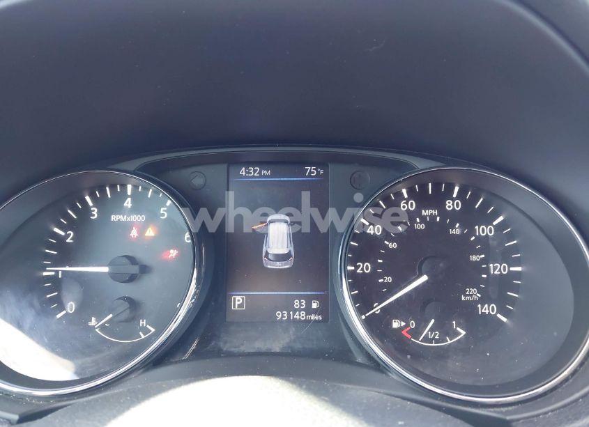 Photo 7 of 2018 Nissan Rogue SL (VIN 5N1AT2MT1JC710273)