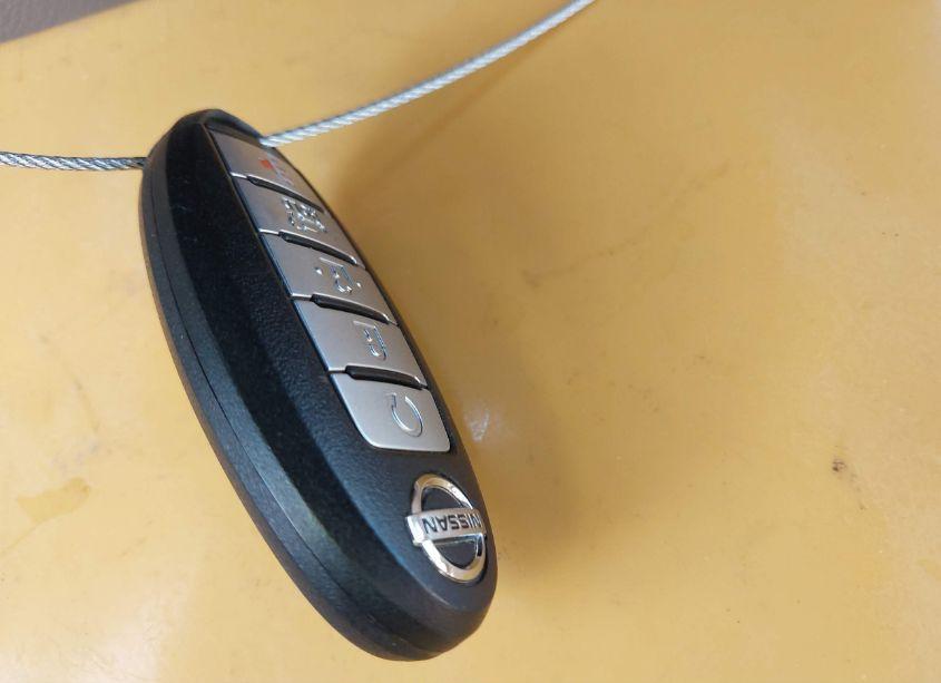 Photo 11 of 2018 Nissan Rogue SV (VIN 5N1AT2MT1JC761692)