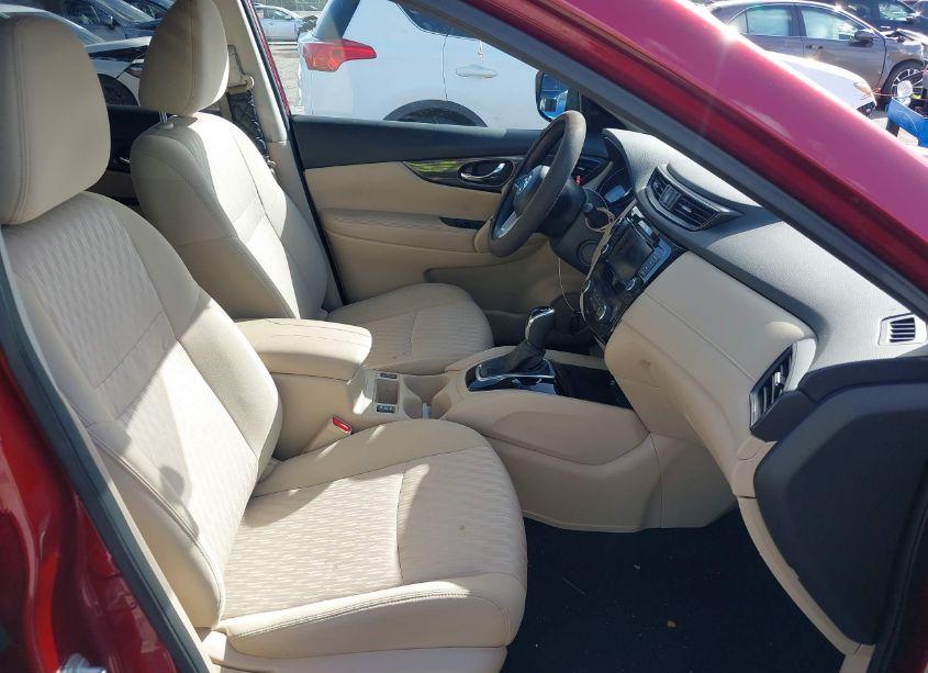 Photo 5 of 2018 Nissan Rogue SV (VIN 5N1AT2MT1JC761692)