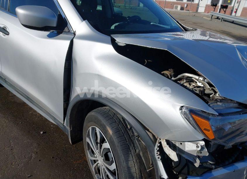 Photo 17 of 2018 Nissan Rogue S (VIN 5N1AT2MT1JC775124)