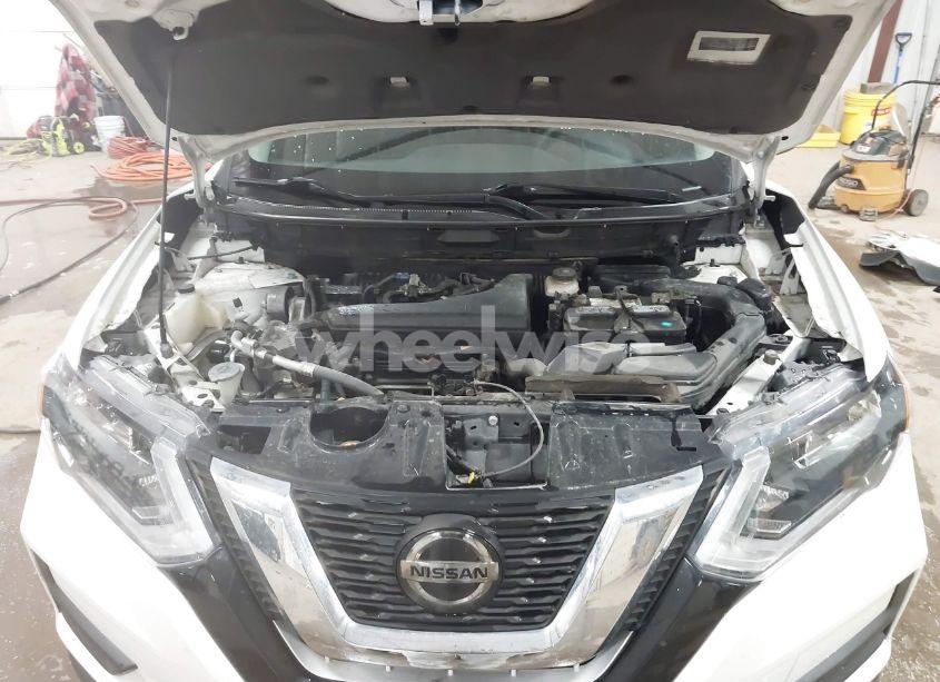 Photo 10 of 2018 Nissan Rogue S/SL (VIN 5N1AT2MT1JC775625)