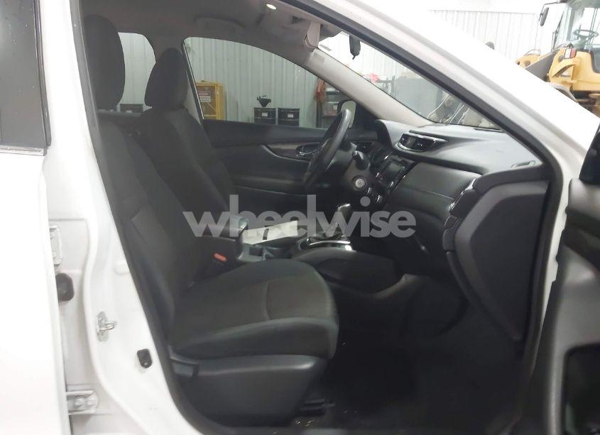 Photo 5 of 2018 Nissan Rogue S/SL (VIN 5N1AT2MT1JC775625)