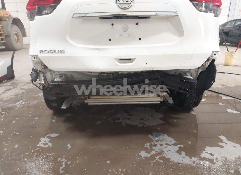 Photo 6 of 2018 Nissan Rogue S/SL (VIN 5N1AT2MT1JC775625)