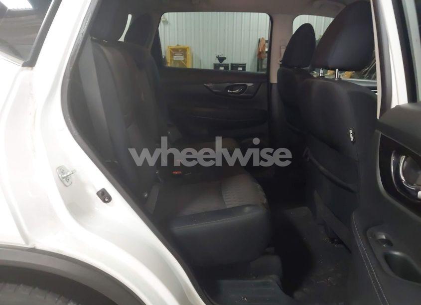 Photo 8 of 2018 Nissan Rogue S/SL (VIN 5N1AT2MT1JC775625)