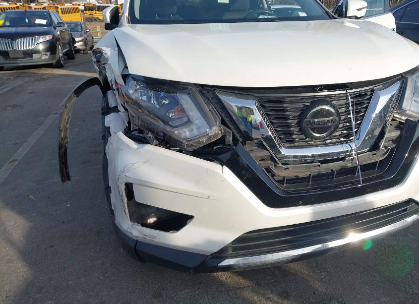 Photo 17 of 2018 Nissan Rogue SV (VIN 5N1AT2MT1JC782333)