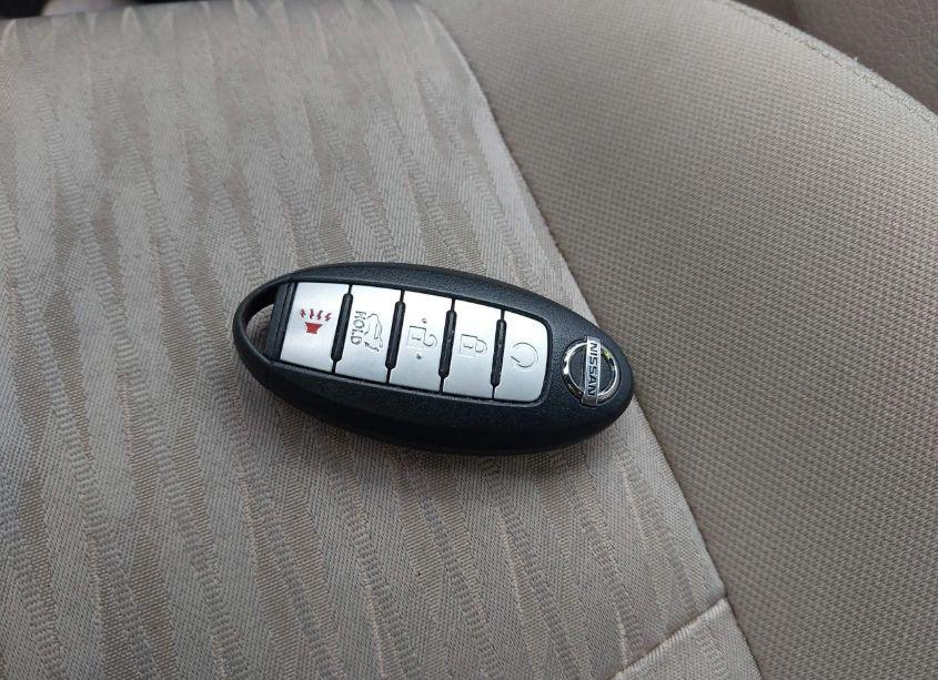 Photo 11 of 2018 Nissan Rogue SV (VIN 5N1AT2MT1JC836083)