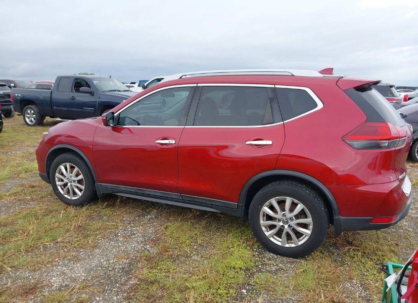 Photo 14 of 2018 Nissan Rogue SV (VIN 5N1AT2MT1JC836083)