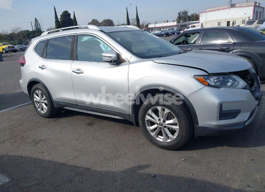 Photo 13 of 2018 Nissan Rogue S (VIN 5N1AT2MT1JC846032)