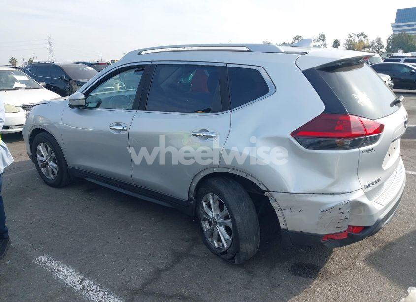Photo 14 of 2018 Nissan Rogue S (VIN 5N1AT2MT1JC846032)