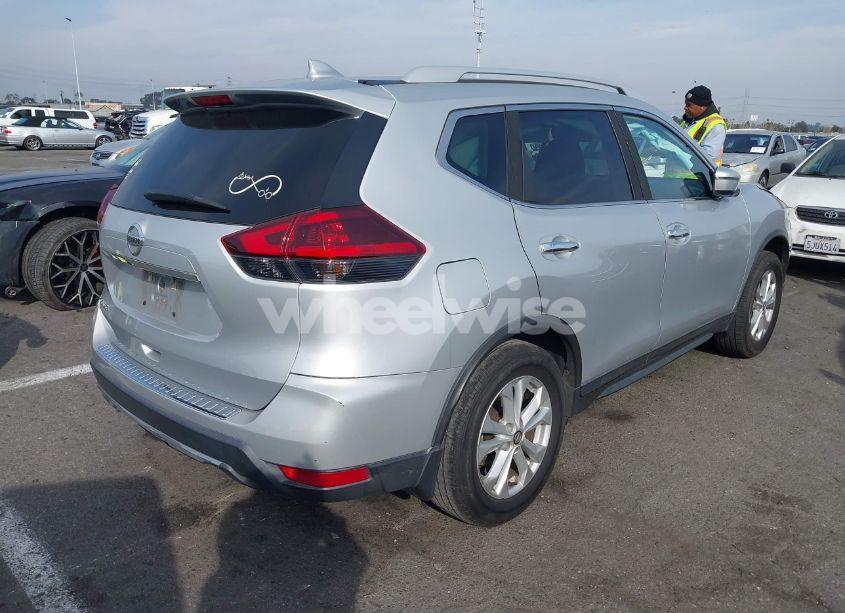 Photo 4 of 2018 Nissan Rogue S (VIN 5N1AT2MT1JC846032)