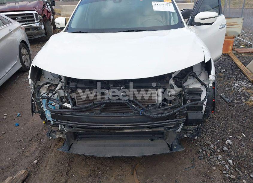 Photo 6 of 2019 Nissan Rogue SL (VIN 5N1AT2MT1KC709271)