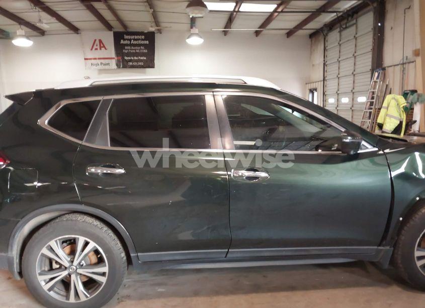 Photo 13 of 2019 Nissan Rogue SV (VIN 5N1AT2MT1KC709383)