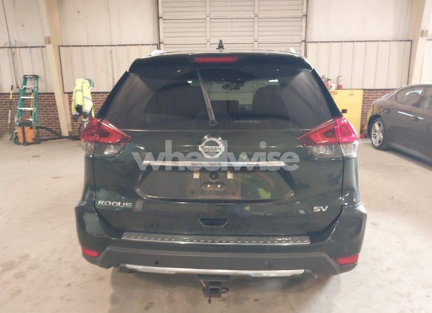 Photo 16 of 2019 Nissan Rogue SV (VIN 5N1AT2MT1KC709383)