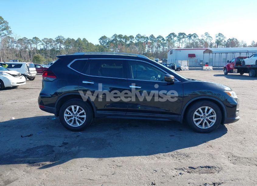 Photo 14 of 2019 Nissan Rogue S (VIN 5N1AT2MT1KC724529)