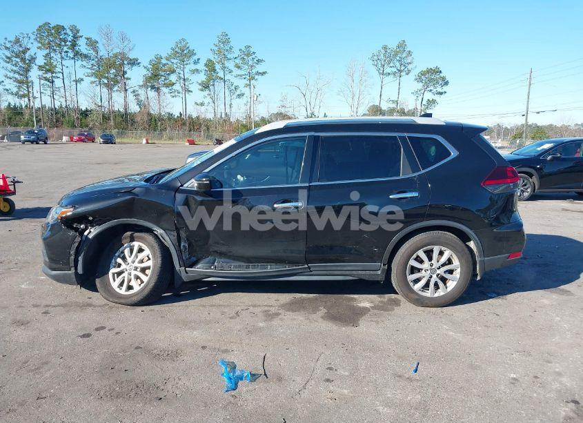 Photo 15 of 2019 Nissan Rogue S (VIN 5N1AT2MT1KC724529)