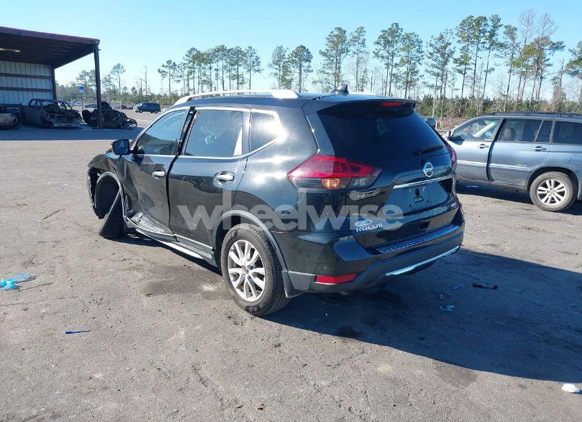 Photo 3 of 2019 Nissan Rogue S (VIN 5N1AT2MT1KC724529)