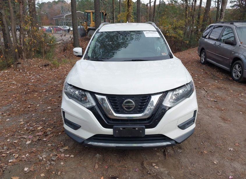 Photo 12 of 2019 Nissan Rogue S (VIN 5N1AT2MT1KC725728)