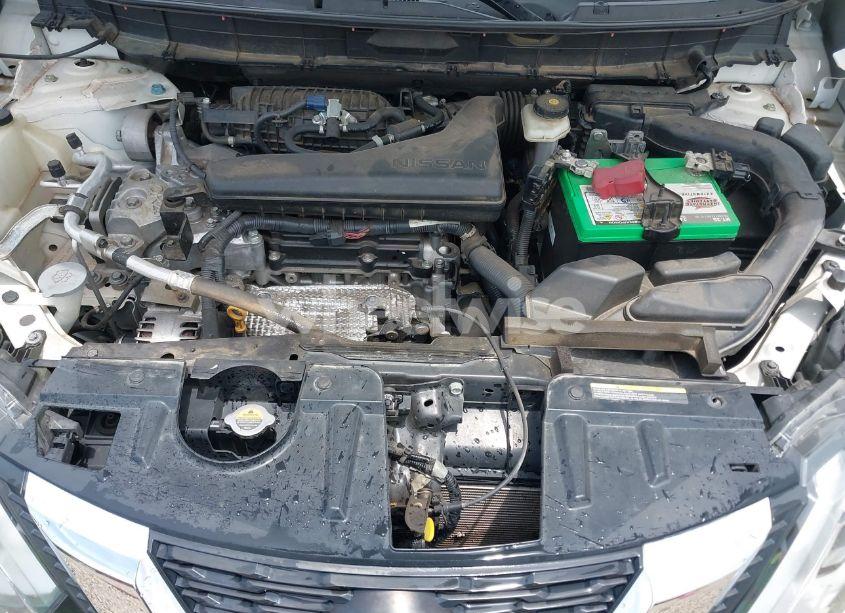 Photo 10 of 2019 Nissan Rogue SL (VIN 5N1AT2MT1KC740357)