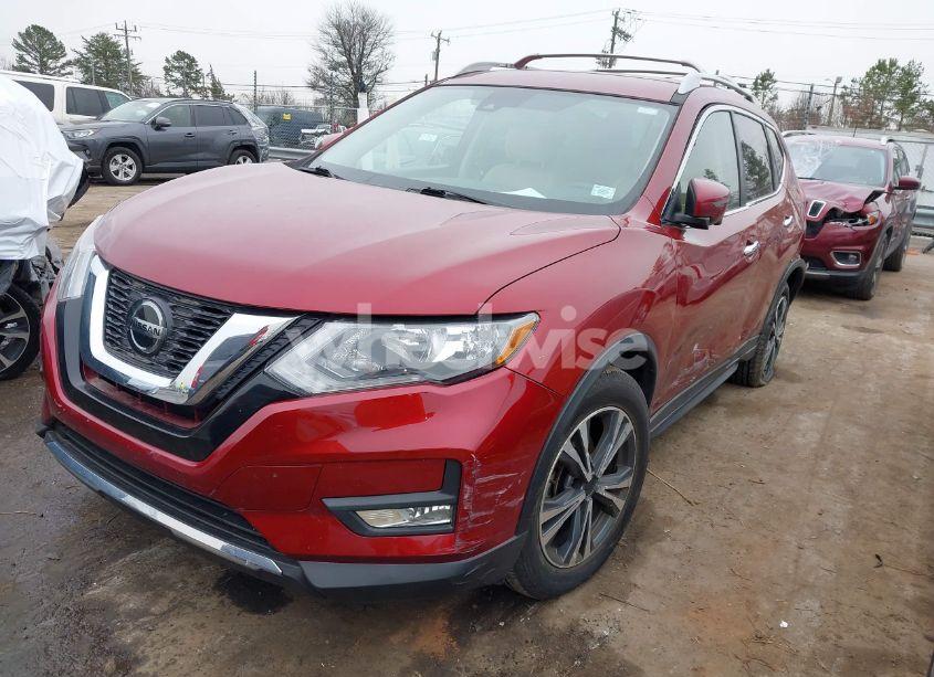 Photo 2 of 2019 Nissan Rogue SV (VIN 5N1AT2MT1KC753948)