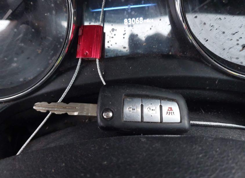 Photo 11 of 2019 Nissan Rogue S (VIN 5N1AT2MT1KC761046)