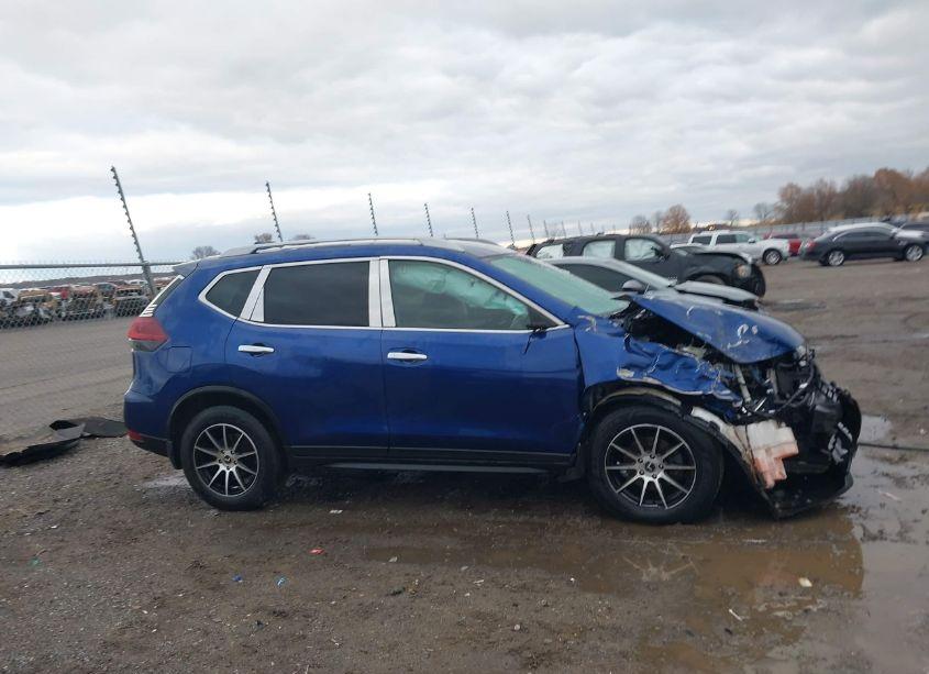 Photo 13 of 2019 Nissan Rogue S (VIN 5N1AT2MT1KC761046)