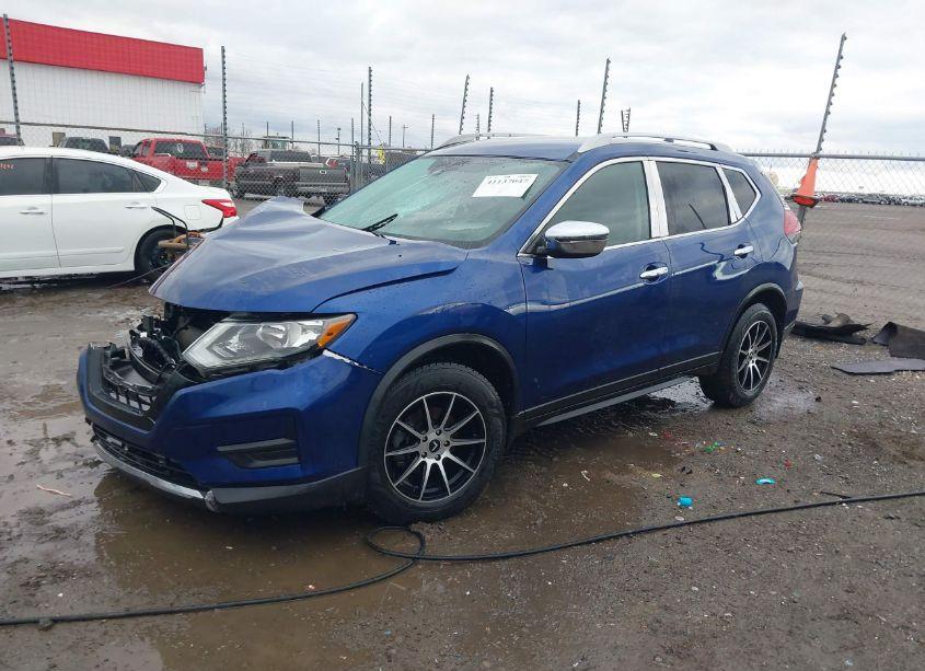 Photo 2 of 2019 Nissan Rogue S (VIN 5N1AT2MT1KC761046)