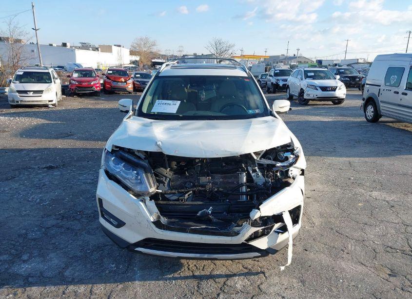 Photo 11 of 2019 Nissan Rogue SL (VIN 5N1AT2MT1KC782348)