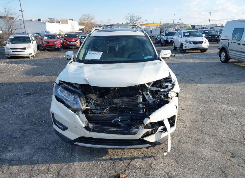 Photo 6 of 2019 Nissan Rogue SL (VIN 5N1AT2MT1KC782348)