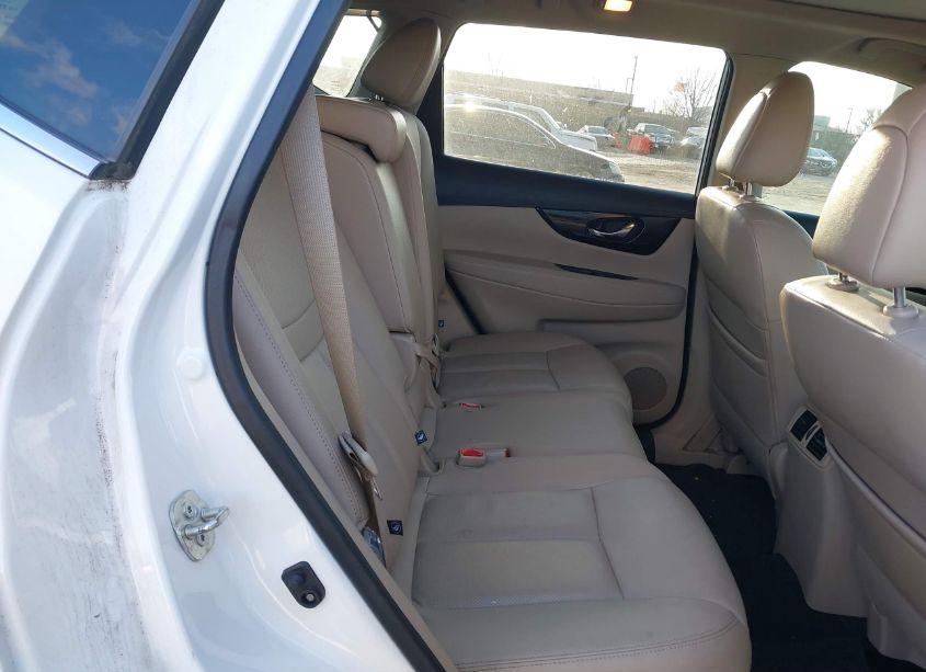 Photo 8 of 2019 Nissan Rogue SL (VIN 5N1AT2MT1KC782348)