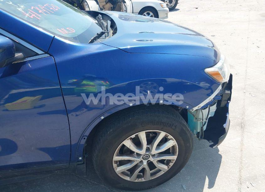 Photo 17 of 2019 Nissan Rogue S (VIN 5N1AT2MT1KC782706)