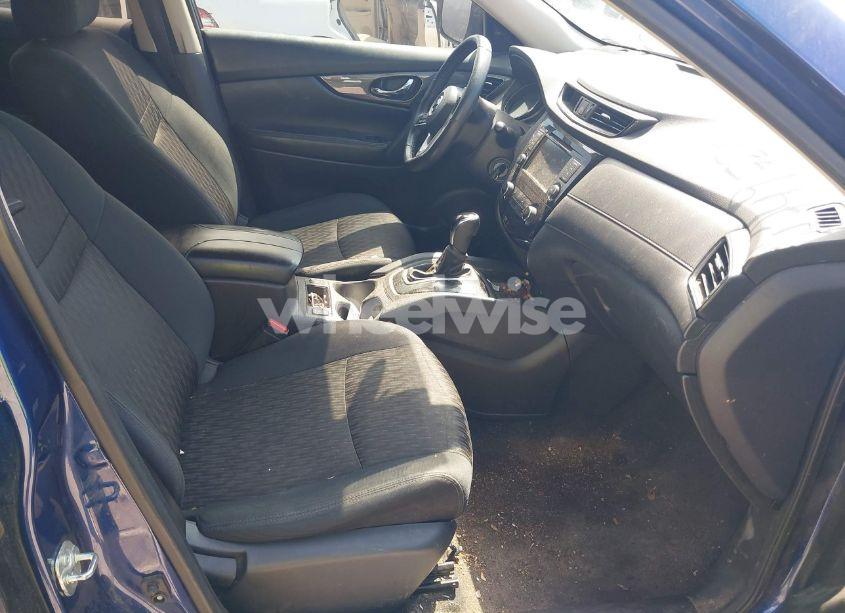 Photo 5 of 2019 Nissan Rogue S (VIN 5N1AT2MT1KC782706)