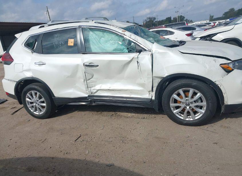 Photo 12 of 2019 Nissan Rogue SV (VIN 5N1AT2MT1KC786321)