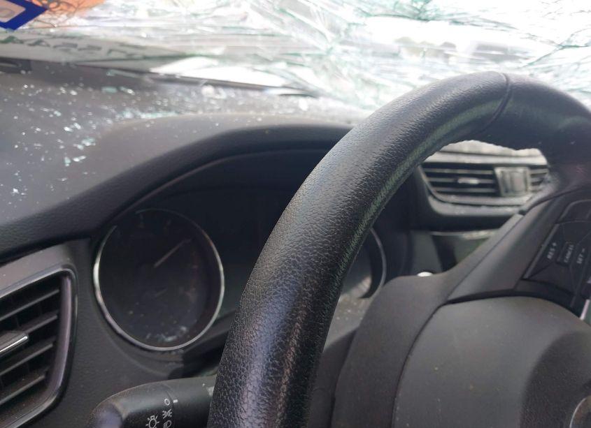 Photo 7 of 2019 Nissan Rogue SV (VIN 5N1AT2MT1KC786321)