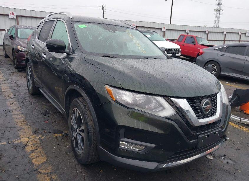 2019 Nissan Rogue SV (VIN 5N1AT2MT1KC789400) main photo