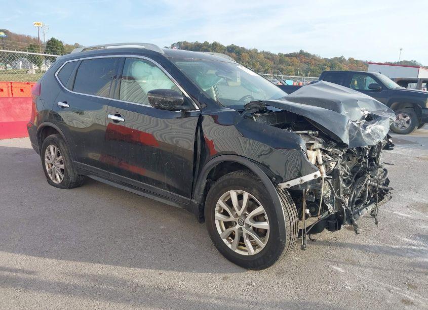 2019 Nissan Rogue S (VIN 5N1AT2MT1KC800735) main photo