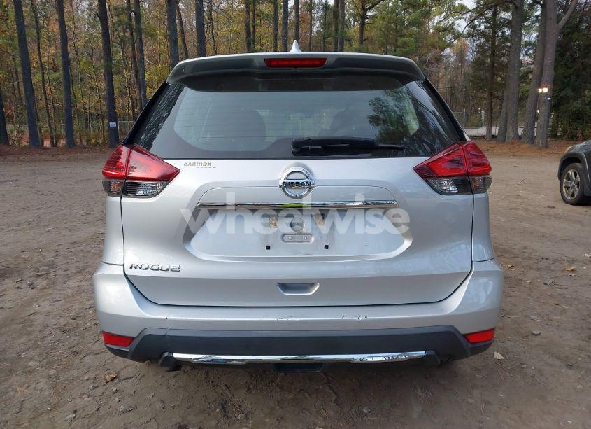 Photo 16 of 2019 Nissan Rogue S (VIN 5N1AT2MT1KC814330)