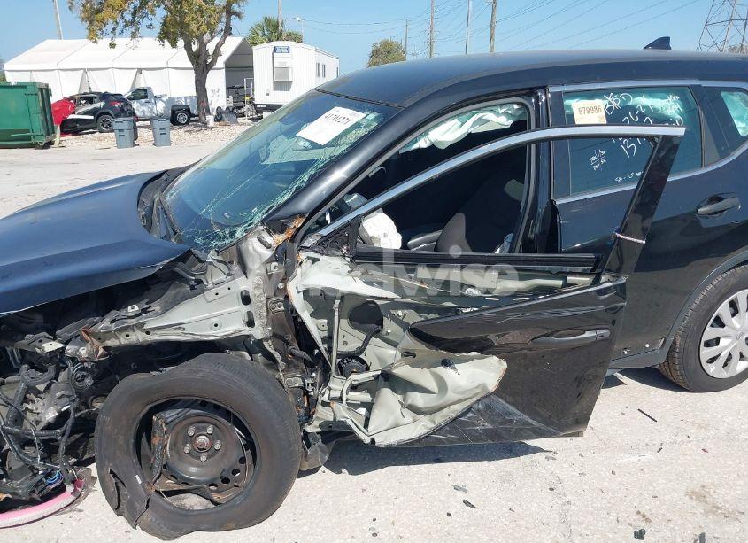 Photo 18 of 2020 Nissan Rogue S FWD (VIN 5N1AT2MT1LC807220)