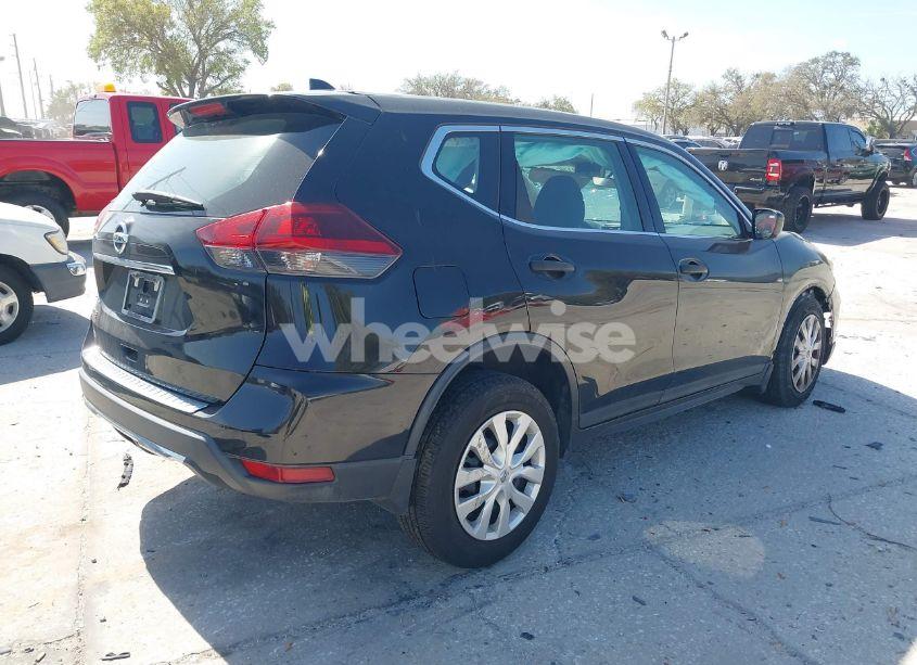 Photo 4 of 2020 Nissan Rogue S FWD (VIN 5N1AT2MT1LC807220)